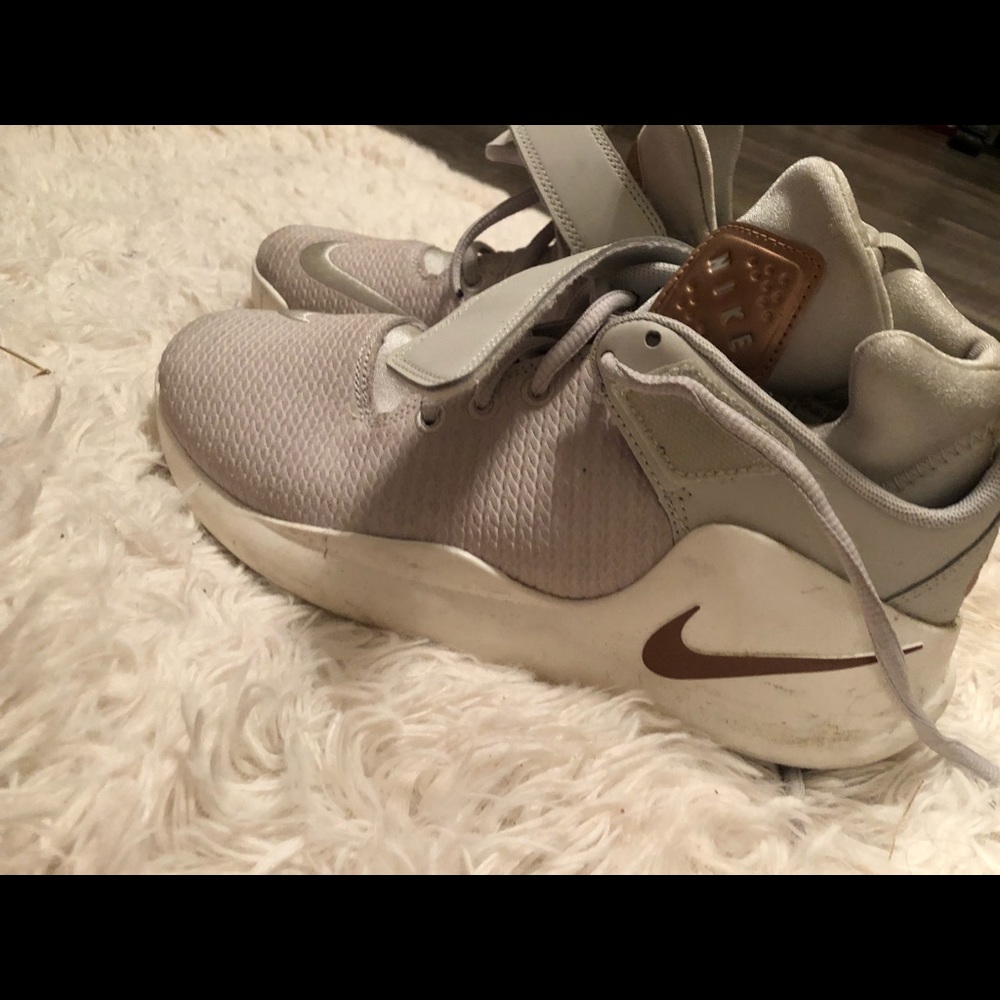 Shoes - Picture 2 of 3
